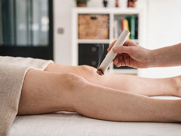 Moxibustion : une technique traditionnelle utilisant la chaleur